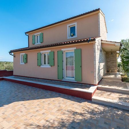 Villa Nona Marija Sveti Lovrec Pazenaticki Luaran gambar