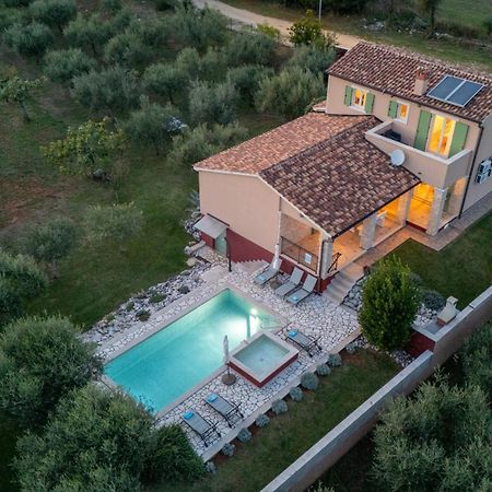 Villa Nona Marija Sveti Lovrec Pazenaticki Luaran gambar