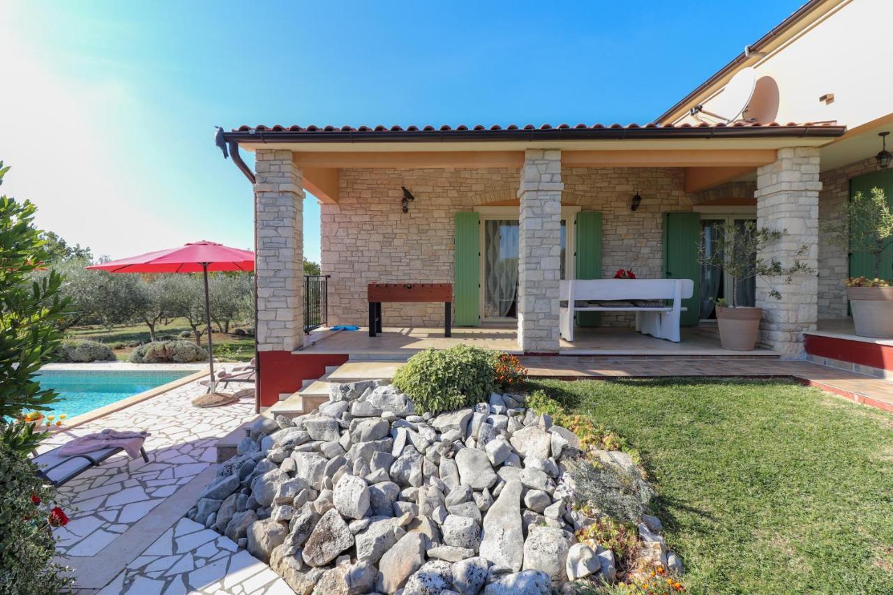 Villa Nona Marija Sveti Lovrec Pazenaticki Luaran gambar