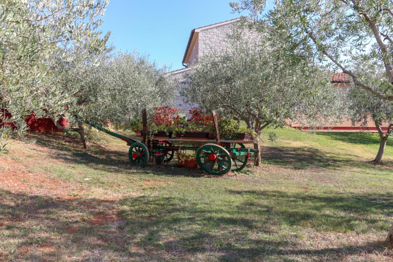 Villa Nona Marija Sveti Lovrec Pazenaticki Luaran gambar